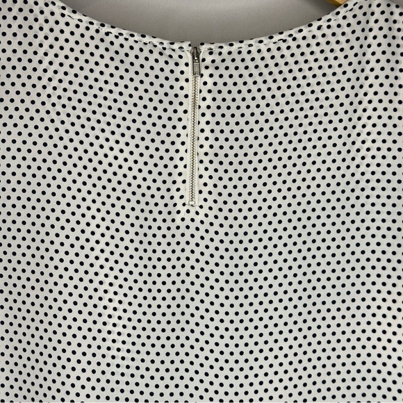 The Limited Polka Dot Tiered Quarter Length Sleeve Women’s Blouse Size Med - Picture 6 of 12